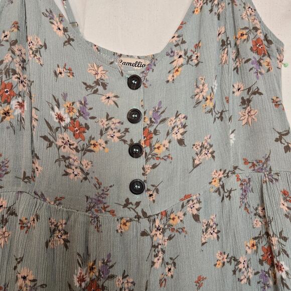 Camellia Women's Lite Blue Floral Romper Smocked Back V-neck Button Front Size M - Picture 4 of 11